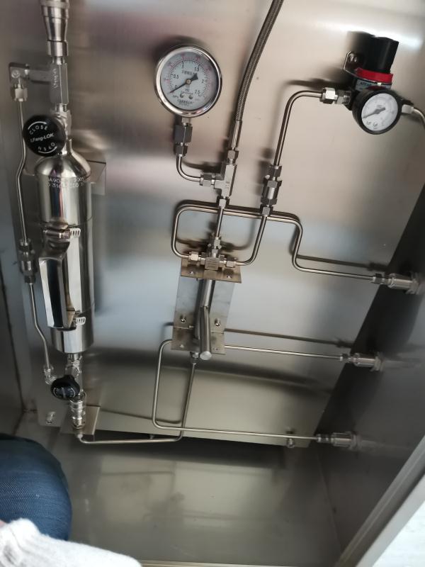 气体取样器